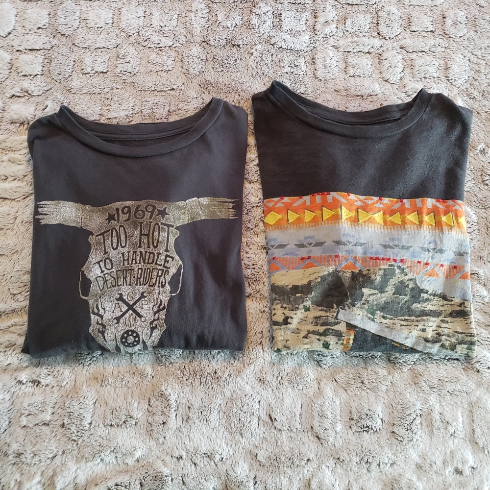 ‼️SOLD‼️ 2 GAP boys tshirts sz 12